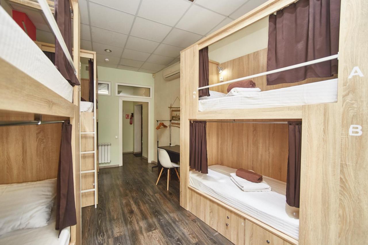 Old Courtyard Hostel 敖德萨 外观 照片