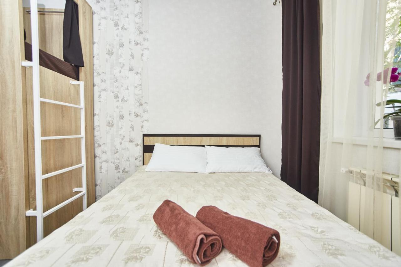 Old Courtyard Hostel 敖德萨 外观 照片
