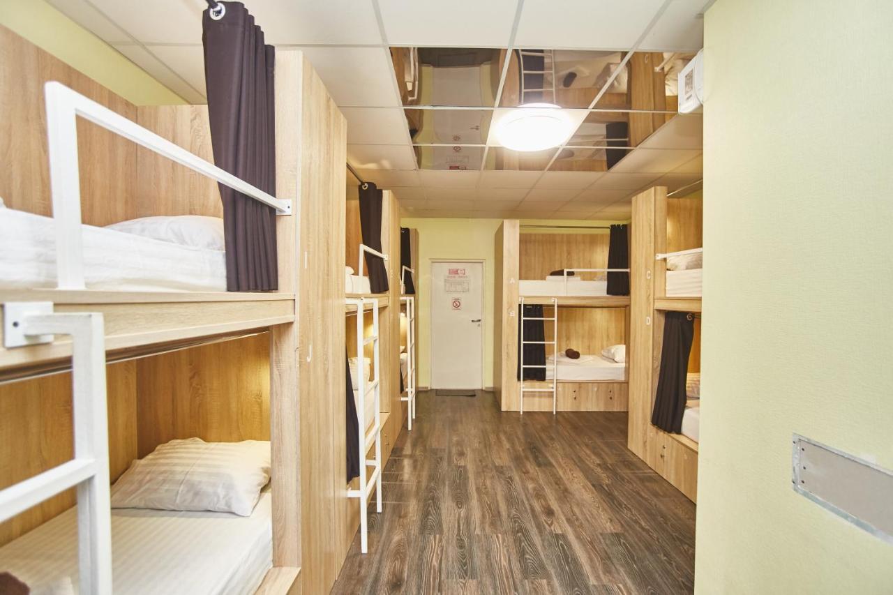 Old Courtyard Hostel 敖德萨 外观 照片
