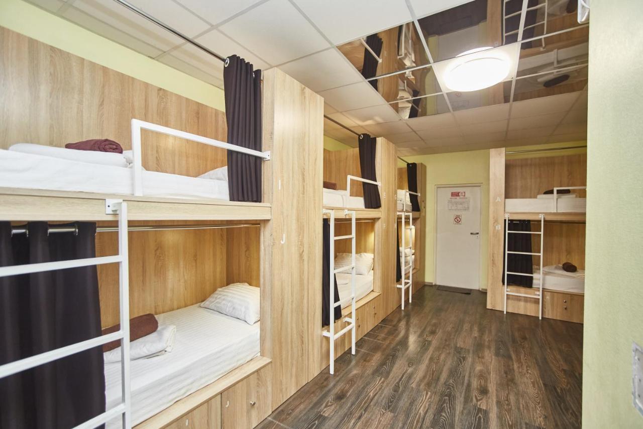 Old Courtyard Hostel 敖德萨 外观 照片