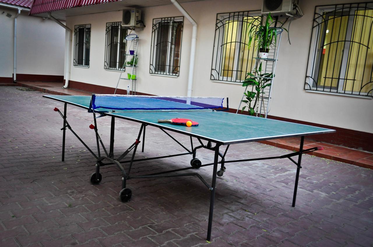 Old Courtyard Hostel 敖德萨 外观 照片